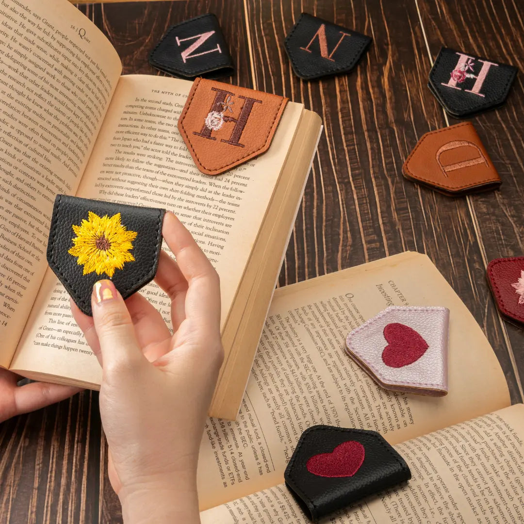 Leauni Personalized Embroidery Magnetic Leather Bookmark (Best Gift For Book Lover) Leauni