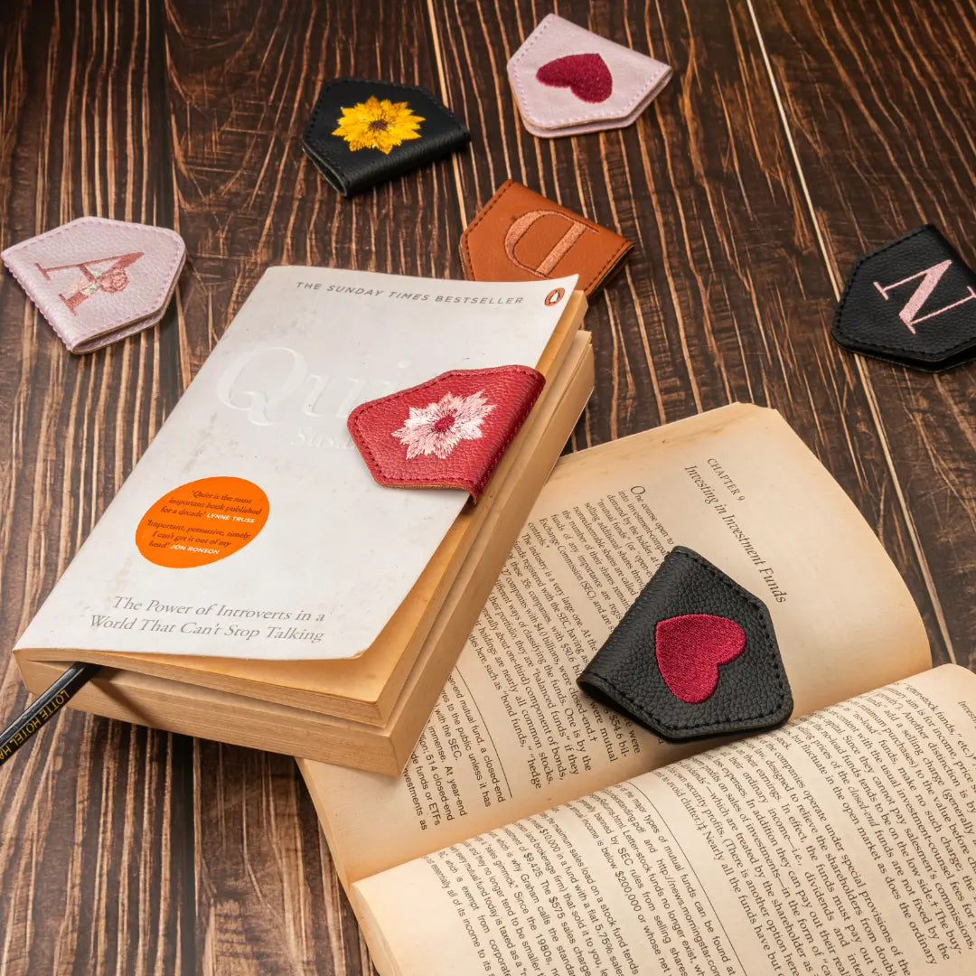 Leauni Personalized Embroidery Magnetic Leather Bookmark (Best Gift For Book Lover) Leauni