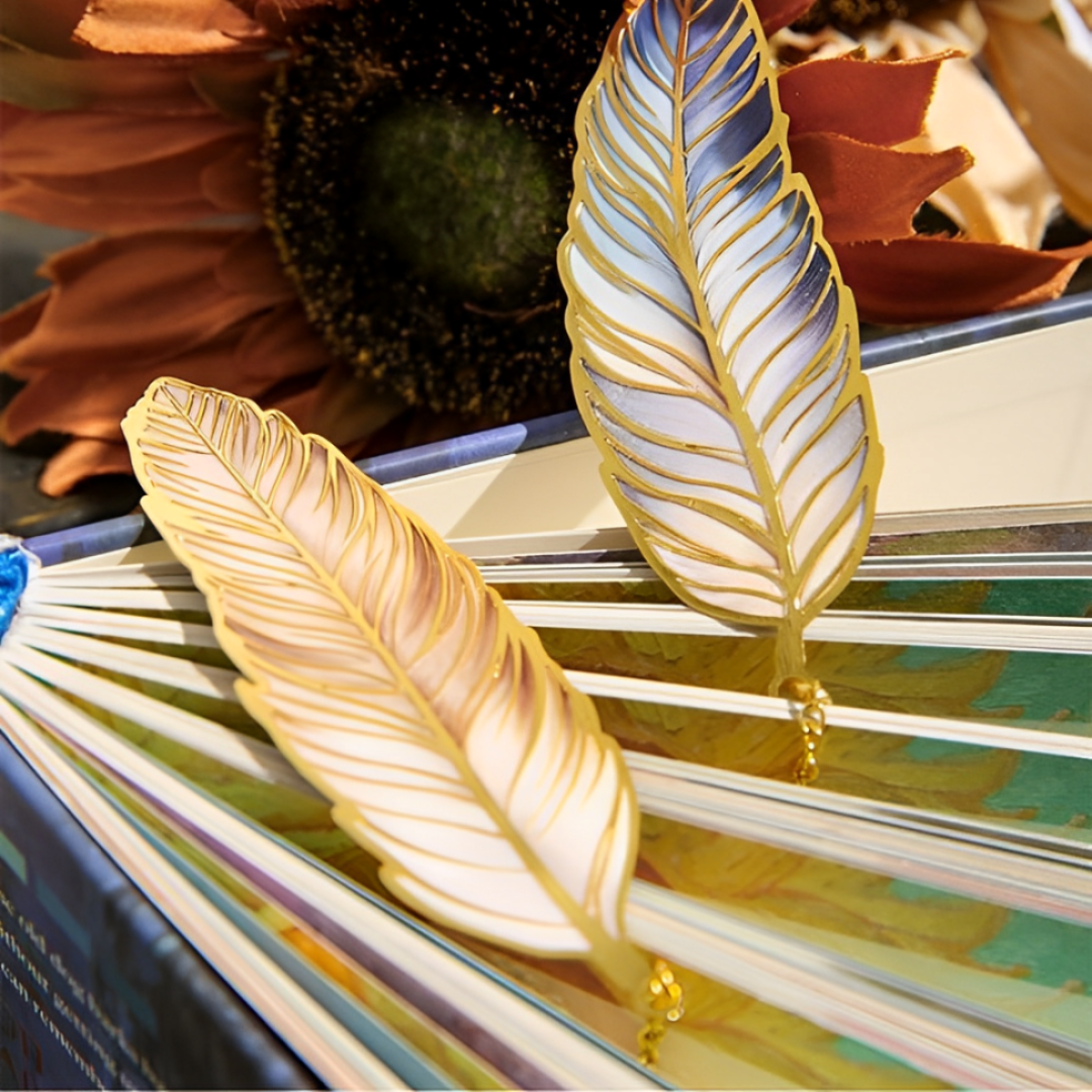 Leauni Vintage Feather Bronzing Metal Bookmark With Metal Chain Pendant Leauni