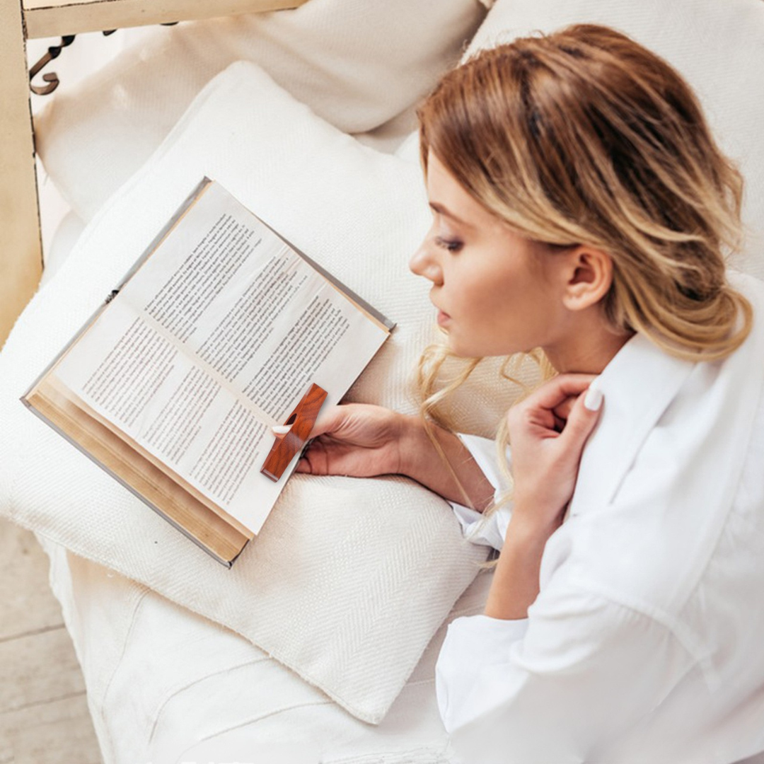 Leauni Wooden Thumb One-Hand Ergonomic Design Reading Book Page Holder Leauni