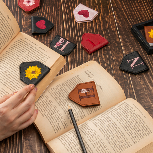 Leauni Personalized Embroidery Magnetic Leather Bookmark (Best Gift For Book Lover)