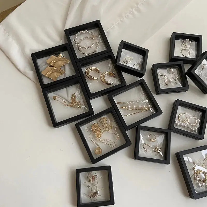 Box Gift - Display Holder Leauni